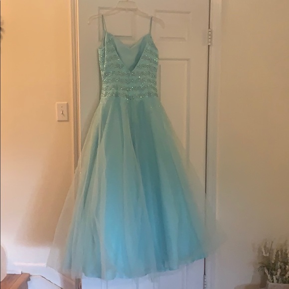 Alfred Angelo gown - Picture 7 of 8